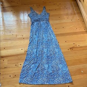 Light blue sleeveless maxi dress